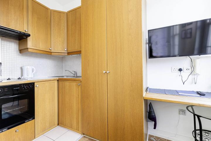 Rent includes electricity, water and central heating Finchley Road, Hampstead